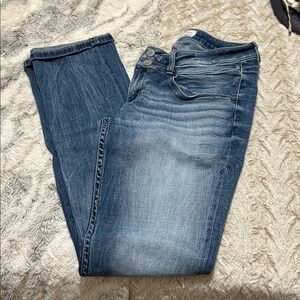 Buckle BKE Stella Straight Leg Jeans with Mid Rise Fit and Whiskering 31 x 32